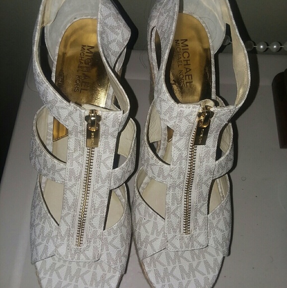 Michael Kors size 11 - Picture 2 of 4